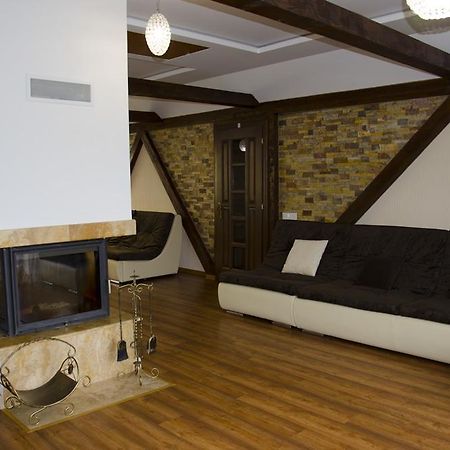 Liubava Hotel Поляна Екстериор снимка