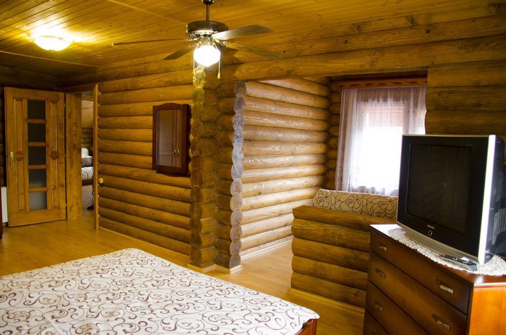 Liubava Hotel Поляна Екстериор снимка