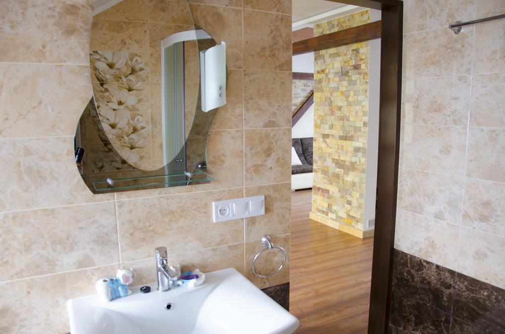 Liubava Hotel Поляна Екстериор снимка